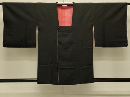 平和屋着物＃道行コート　リバーシブル　斜線文　暈し染め　黒地　正絹　逸品　未使用　CABL3042in