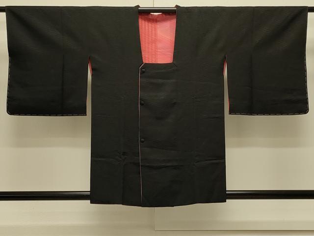 平和屋着物＃道行コート　リバーシブル　斜線文　暈し染め　黒地　正絹　逸品　未使用　CABL3042in