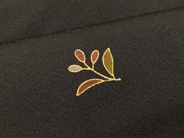 平和屋着物＃道行コート　草花文　黒地　金彩　正絹　逸品　CABL3047in