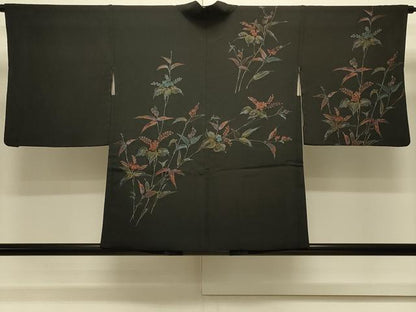 平和屋着物＃羽織　寿光織　草花文　黒地　金糸　正絹　逸品　CABL3054in