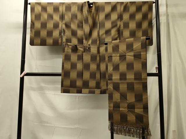 平和屋着物＃本場染大島紬　道中着　市松文様　ショール付き　ロング丈　正絹　逸品　CABL3071in