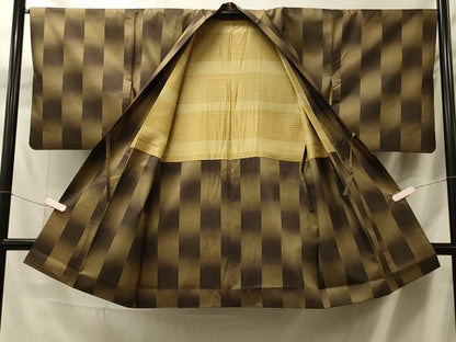 平和屋着物＃本場染大島紬　道中着　市松文様　ショール付き　ロング丈　正絹　逸品　CABL3071in