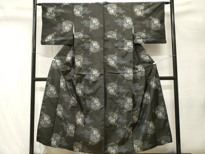 平和屋着物■本場大島紬　7マルキ　亀甲葡萄蔦の葉文　正絹　逸品　CABL3227ev