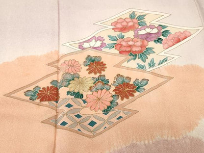 平和屋着物■訪問着　駒刺繍　松皮菱草花文　暈し染め　金彩　正絹　逸品　CABL3265ev