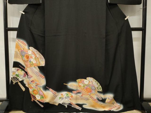 平和屋着物■豪華黒留袖　駒刺繍　扇草花文　暈し染め　金彩　正絹　逸品　CABL3530ev