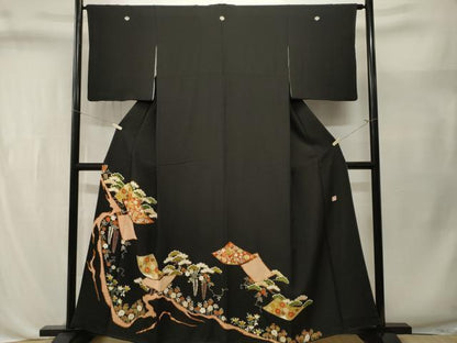 平和屋着物■豪華黒留袖　作家物　駒刺繍　藤花房色紙重ね宝尽し花文　金彩　正絹　逸品　CABL3538ev