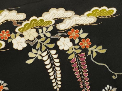 平和屋着物■豪華黒留袖　作家物　駒刺繍　藤花房色紙重ね宝尽し花文　金彩　正絹　逸品　CABL3538ev