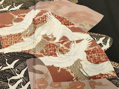 平和屋着物■豪華黒留袖　駒刺繍　立波飛鶴地紙花文　金彩　正絹　逸品　CABL3586ev