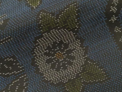 平和屋着物■本場大島紬　亀甲草花文　正絹　逸品　CABL3650ev