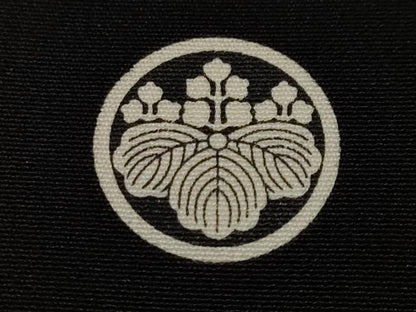 平和屋着物■豪華黒留袖　総刺繍　松葉飛鶴文　暈し染め　金彩　正絹　逸品　CABL3674ev