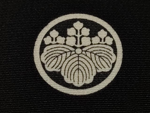 平和屋着物■豪華黒留袖　総刺繍　松葉飛鶴文　暈し染め　金彩　正絹　逸品　CABL3674ev