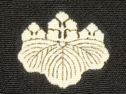 平和屋着物■豪華黒留袖　作家物　刺繍　鬘帯扇面群鶴花文　金彩　正絹　逸品　CABL3765ev