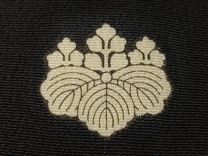 平和屋着物■豪華黒留袖　作家物　刺繍　流水片輪車扇面花文　暈し染め　金銀彩　正絹　逸品　CABL3769ev