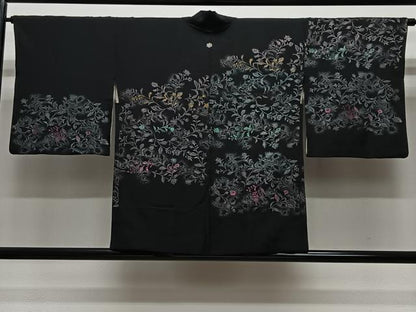 平和屋着物＃羽織　寿光織　草花文　黒地　金銀糸　正絹　逸品　CABL4038ua