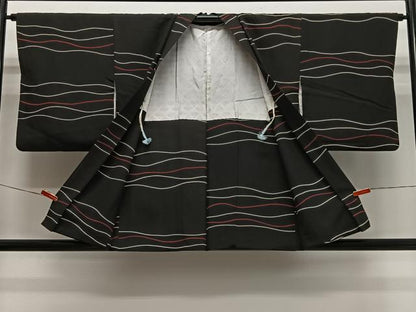 平和屋着物＃羽織　横段文　黒地　正絹　逸品　CABL4095ua