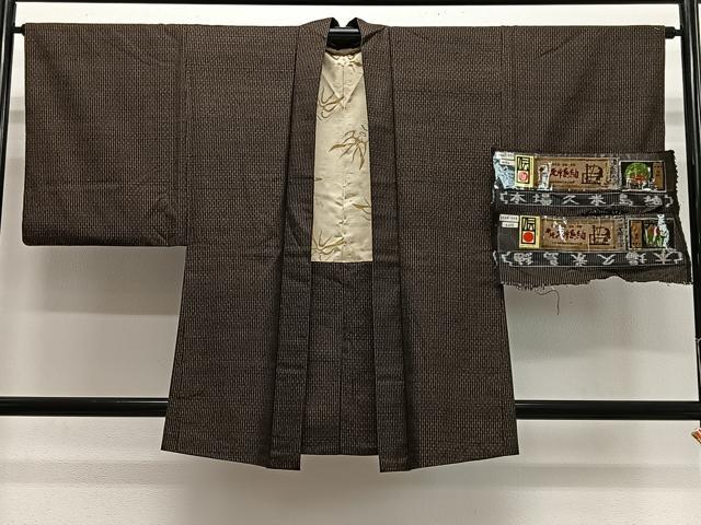 平和屋着物＃男性　国指定重要無形文化財　本場久米島紬　金城カマド作　手織　羽織　縞　証紙付き　正絹　逸品　CABL4119ua