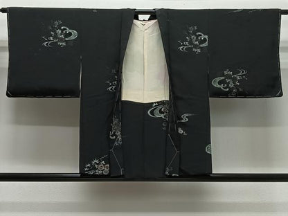 平和屋着物＃羽織　寿光織　流水草花文　黒地　銀糸　正絹　逸品　CABL4153ua