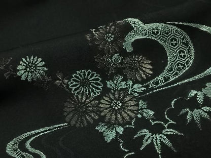 平和屋着物＃羽織　寿光織　流水草花文　黒地　銀糸　正絹　逸品　CABL4153ua
