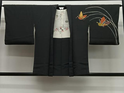 平和屋着物＃羽織　駒刺繍　舞蝶文　黒地　金彩　正絹　逸品　CABL4274ua