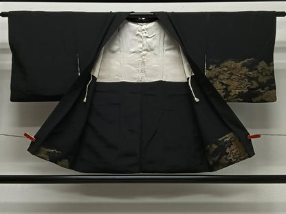 平和屋着物＃羽織　寿光織　雲取り文　黒地　金糸　正絹　逸品　CABL4339ua