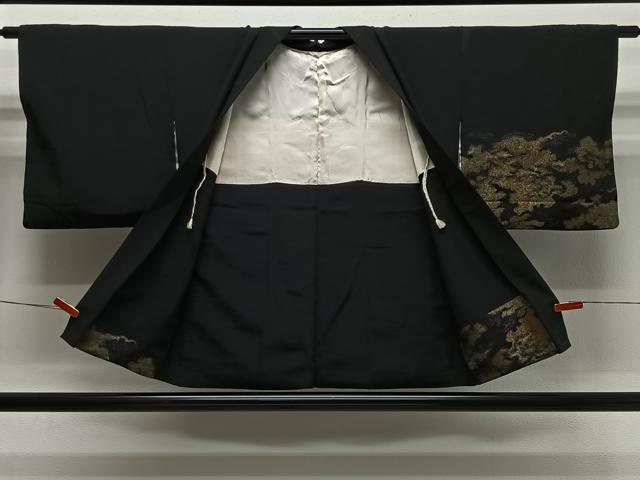 平和屋着物＃羽織　寿光織　雲取り文　黒地　金糸　正絹　逸品　CABL4339ua