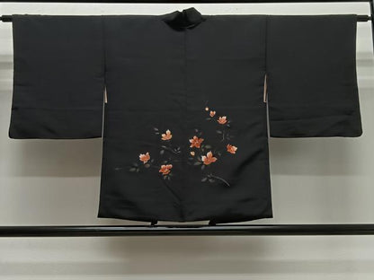 平和屋着物＃羽織　手描き　枝花文　黒地　金彩　正絹　逸品　CABL4342ua