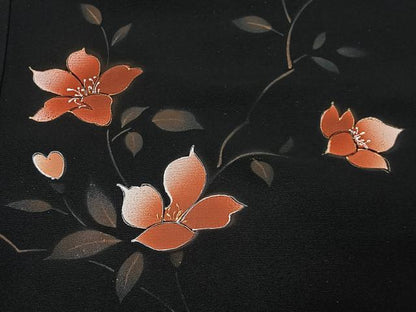 平和屋着物＃羽織　手描き　枝花文　黒地　金彩　正絹　逸品　CABL4342ua