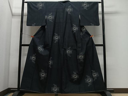平和屋着物■上質な紬　幾何学鳥文　黒地　正絹　逸品　CABL4357ua