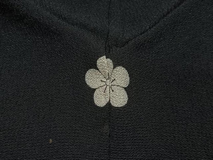 平和屋着物■豪華黒留袖　駒刺繍　雲取り飛鶴文　暈し染め　金彩　正絹　逸品　CABL4369ua