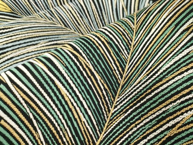 平和屋着物●六通柄袋帯　宝彩　松葉文　黒地　金糸　正絹　逸品　CABL4710dy