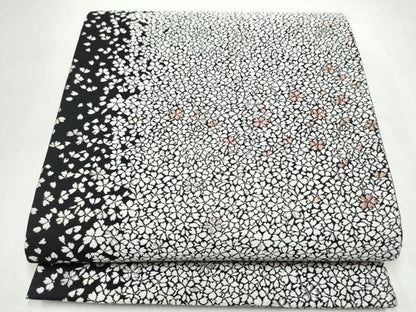 平和屋着物●六通柄袋帯　唐織　舞桜文　黒地　銀糸　正絹　逸品　CABL5098hy