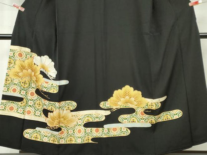 平和屋着物■豪華黒留袖　駒刺繍　エ霞松文　金彩　正絹　逸品　CABL5786ou