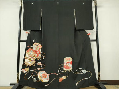 平和屋着物■豪華黒留袖　駒刺繍　貝桶花文　金彩　正絹　逸品　CABL5791ou