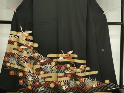 平和屋着物■豪華黒留袖　作家物　駒刺繍　立波飛鶴花文　金彩　正絹　逸品　CABL5878ou