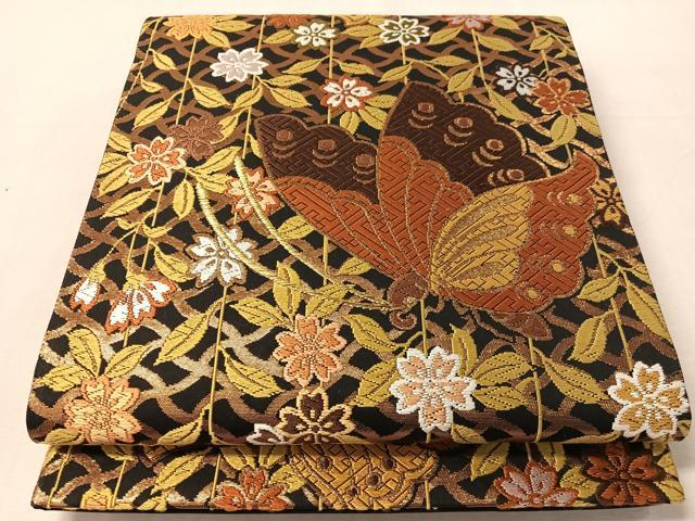 平和屋着物●六通柄袋帯　唐織　枝垂桜蝶文様　黒地　金糸　正絹　逸品　CABL6104vp