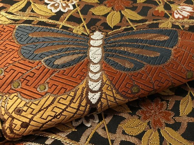 平和屋着物●六通柄袋帯　唐織　枝垂桜蝶文様　黒地　金糸　正絹　逸品　CABL6104vp