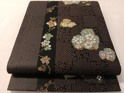 平和屋着物▽両面　六通柄袋帯　スリーシーズン　春夏秋　唐織　市松蔦の葉文　黒地　金糸　やまと誂製　正絹　逸品　CABL6226vp
