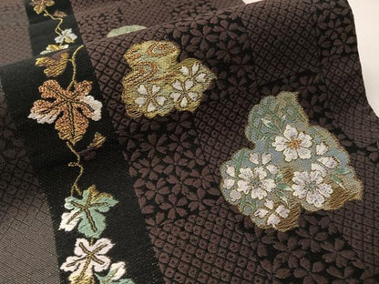 平和屋着物▽両面　六通柄袋帯　スリーシーズン　春夏秋　唐織　市松蔦の葉文　黒地　金糸　やまと誂製　正絹　逸品　CABL6226vp