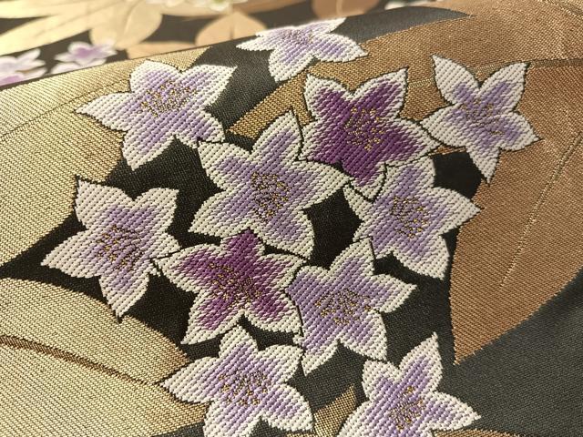 平和屋着物●島田順子　JUNKO SHIMADA　フランス芸術文化勲章受賞　六通柄袋帯　草花文　金糸　正絹　逸品　未使用　CABL6258vp