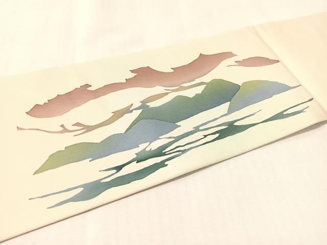 平和屋着物●塩瀬　九寸名古屋帯　ろうけつ染　風景シルエット　正絹　逸品　CABL6359vp