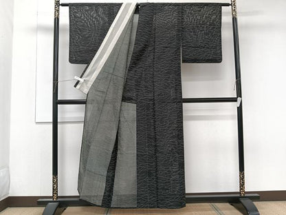 平和屋着物＊夏物　小紋　絽　芝重ね文　黒地　洗える着物　CABL6822xi