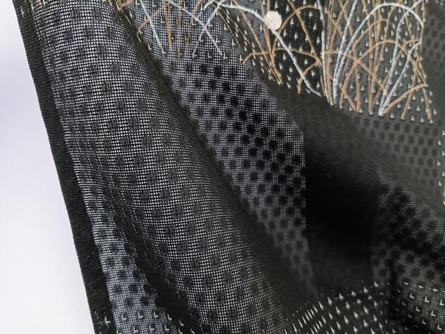 平和屋着物＊夏物　訪問着　紗　一乃倉　駒刺繍　色紙草文　黒地　金銀彩　正絹　逸品　CABL6836xi