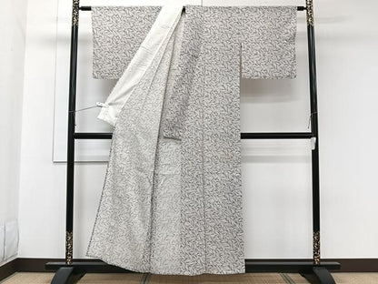 平和屋着物＊夏物　小紋　絽　枝垂れ舞蝶文　正絹　逸品　CABL6843xi