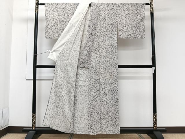 平和屋着物＊夏物　小紋　絽　枝垂れ舞蝶文　正絹　逸品　CABL6843xi