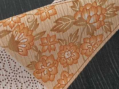 平和屋着物＊夏物　小紋　紗　幾何学草花文　黒地　洗える着物　未使用　CABL7099xi
