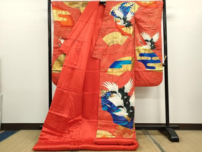 平和屋本店●色打掛　お引きずり　和装　婚礼　結婚式　花嫁　神社挙式　地紙吉祥飛鶴文　金彩　逸品　CABL8065ze