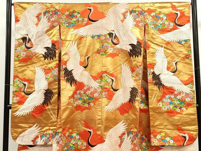 平和屋本店●色打掛　お引きずり　唐織　和装　婚礼　結婚式　花嫁　神社挙式　飛鶴草花文　金糸　逸品　CABL8074ze