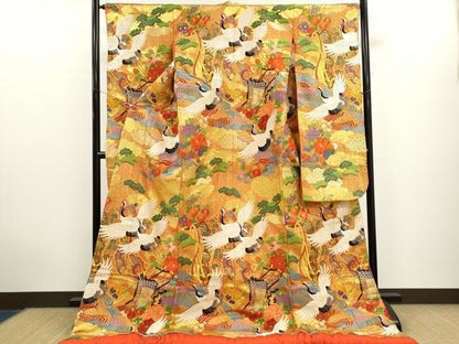 平和屋本店●色打掛　お引きずり　作家物　和装　婚礼　結婚式　花嫁　神社挙式　唐織　慶長文様　金糸　逸品　CABL8083ze