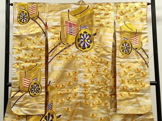 平和屋本店●色打掛　お引きずり　和装　婚礼　結婚式　花嫁　神社挙式　駒刺繍　御所車菊文　金糸　逸品　CABL8092ze