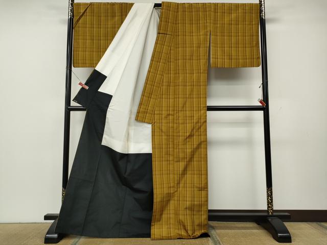 平和屋着物●本場黄八丈　紬　平織　格子柄　正絹　逸品　CABL8425ut